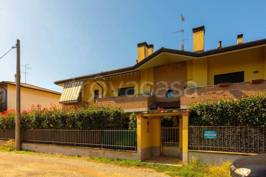 Appartamento in vendita a Busto Arsizio via Potenza, 2