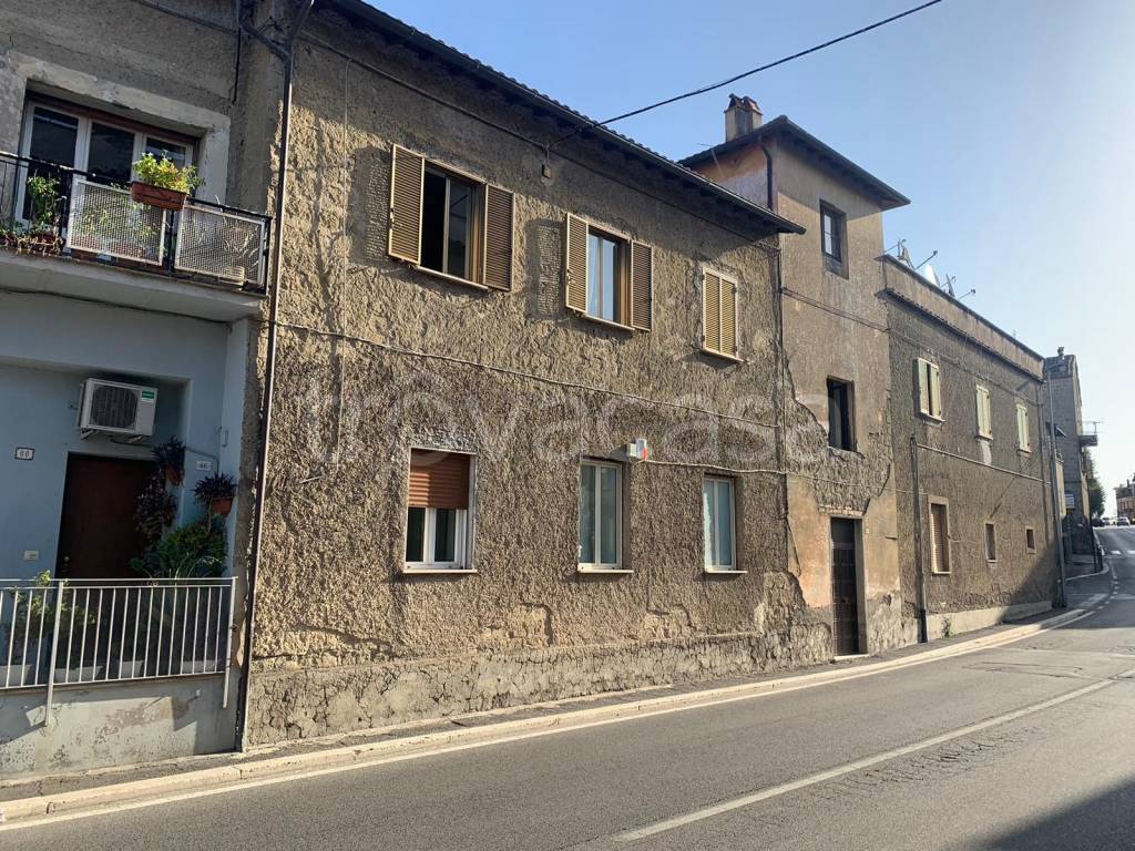 Appartamento in vendita a Campagnano di Roma via del Pavone, 60