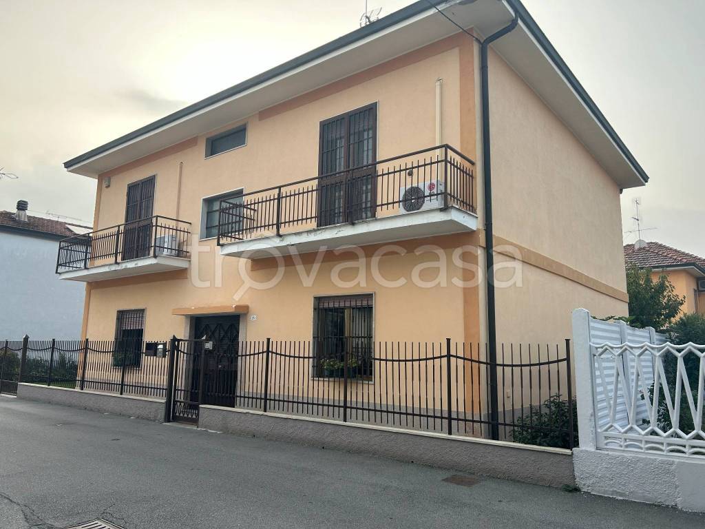 Villa in vendita a Paullo via Gustavo Modena