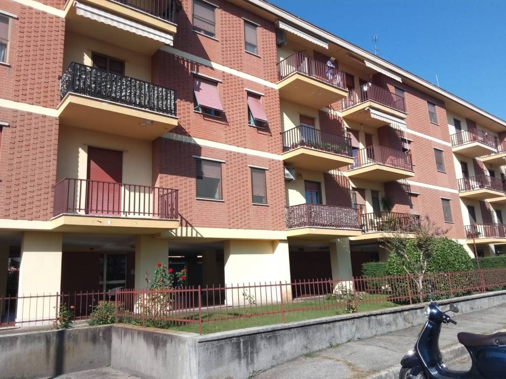 Appartamento in vendita ad Asti via Giovanni Pavese, 7