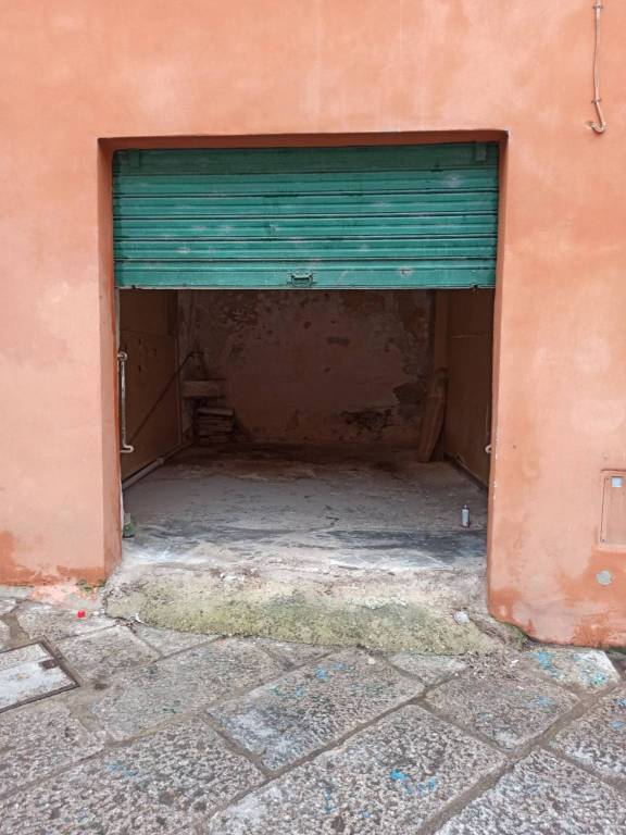 Garage in vendita a Sassari via Quadrato Frasso, 17b