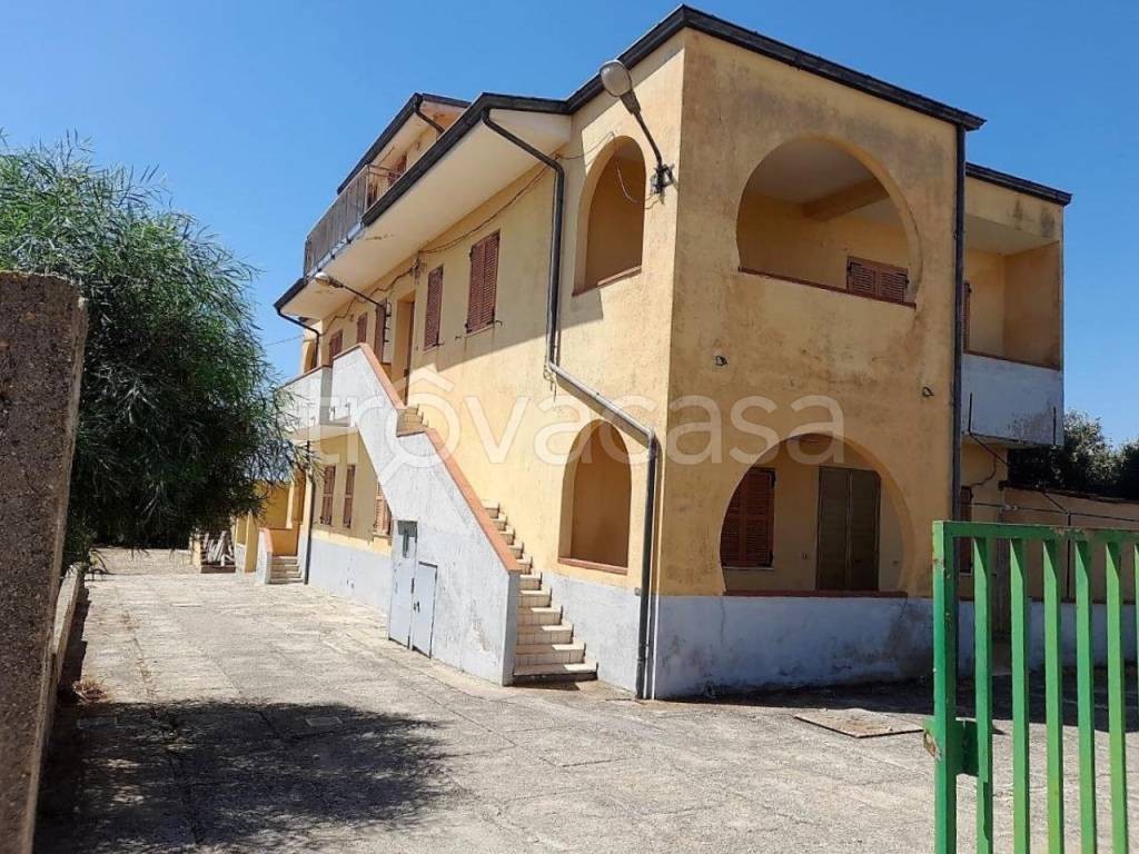 Villa in vendita a Cutro via Turrazzo, 88842 Cutro kr, Italia