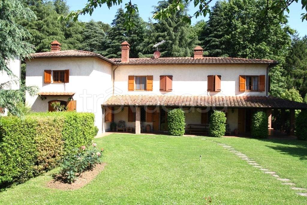 Villa in vendita a Lucca via della Fornace di San Cerbone