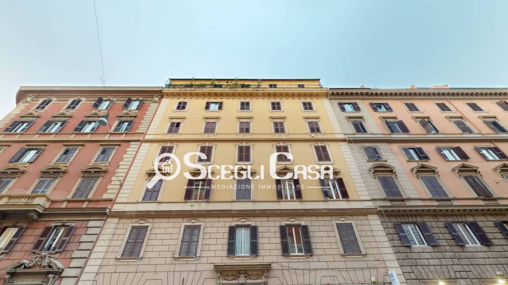 Appartamento in vendita a Roma via Angelo Poliziano, 70