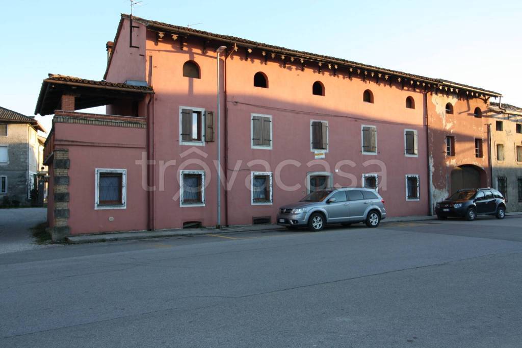 Casa Indipendente in vendita a Pozzuolo del Friuli via della Statua, 7