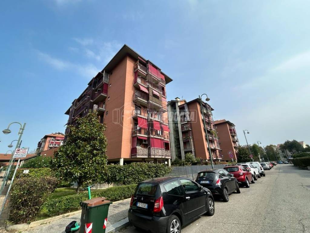 Appartamento in vendita a Torino via Giovanni Arpino, 16