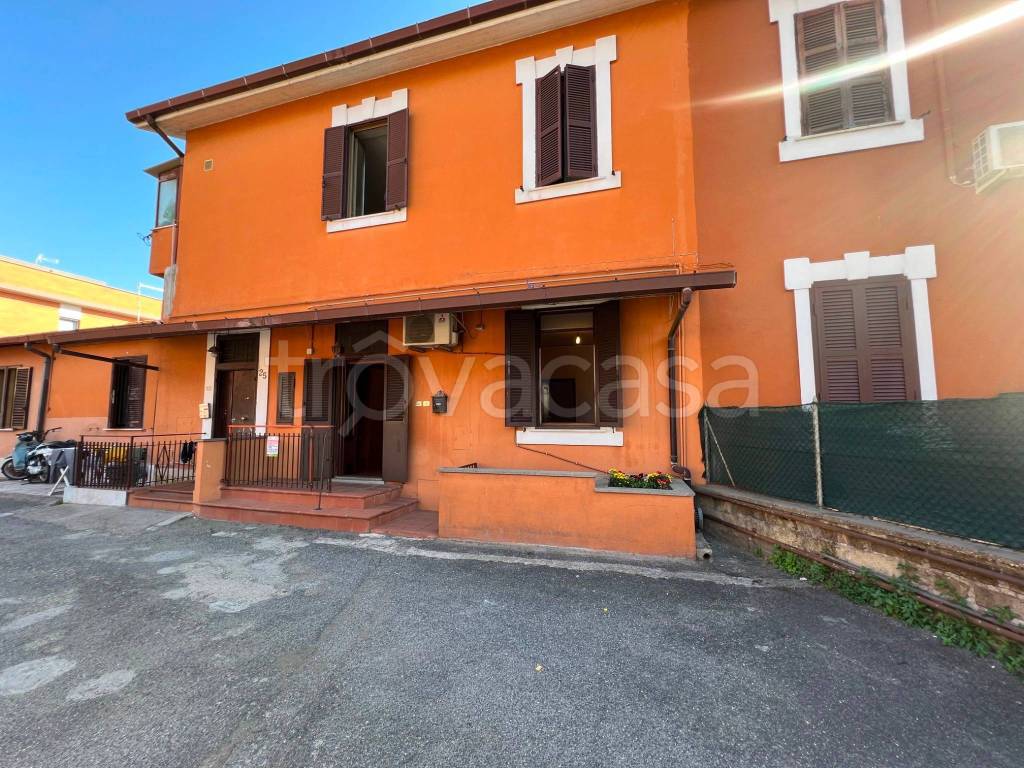 Appartamento in vendita a Roma via Antonio da Gaeta, 25