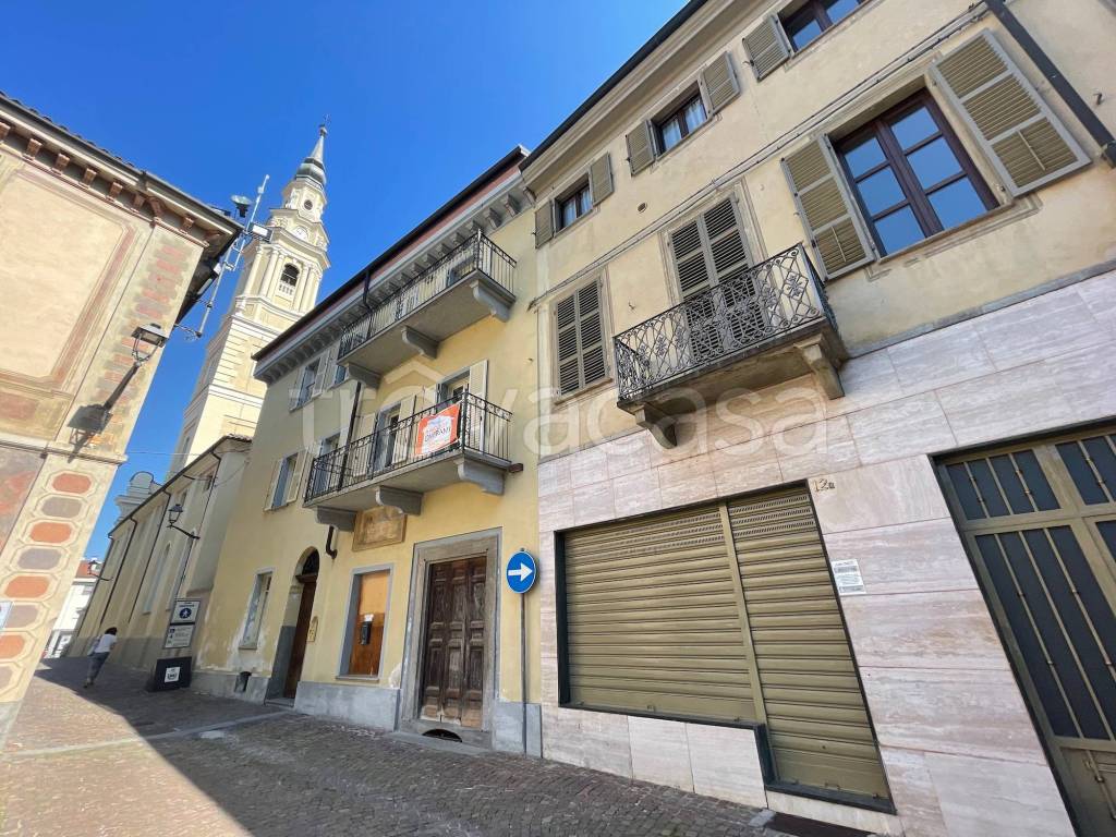 Appartamento in affitto a Carignano via Palazzo Civico, 11