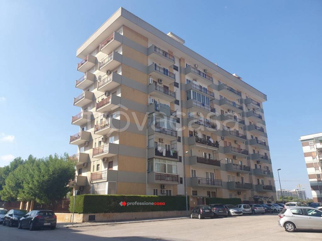 Appartamento in vendita a Bari via Cavalieri di Vittorio Veneto, 13