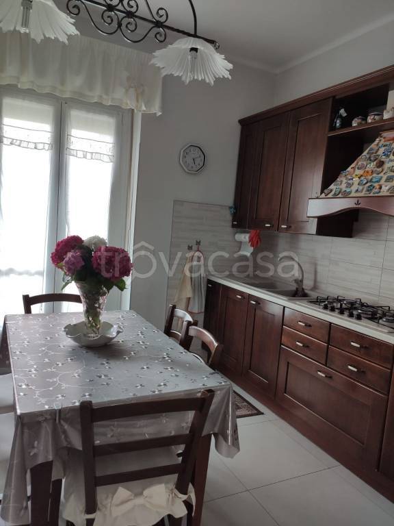 Appartamento in in vendita da privato a Fossano via San Bernardo, 2