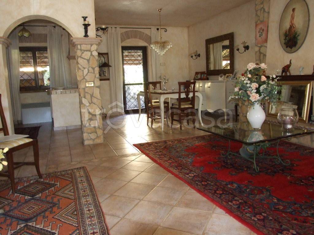 Villa a Schiera in vendita a Nepi via Padre Gabriele Roschini