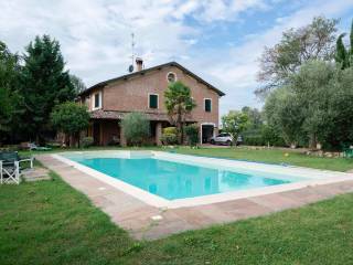 Villa in vendita a castelfranco emilia via rovere