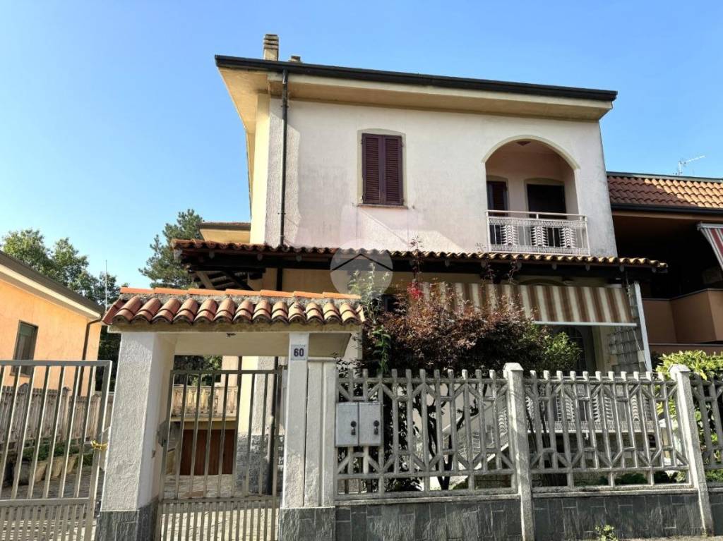 Villa Bifamiliare in vendita a Paderno Dugnano via Concordia, 60