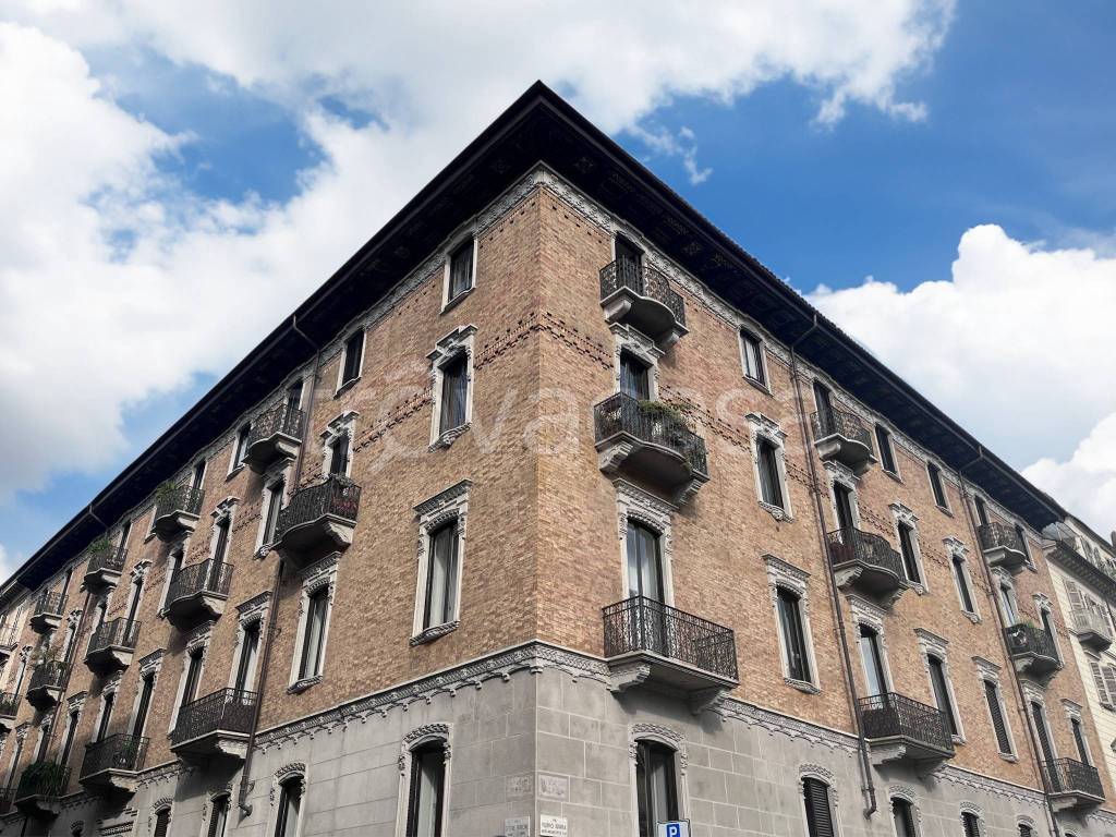 Ufficio in affitto a Torino via Ettore Perrone, 5