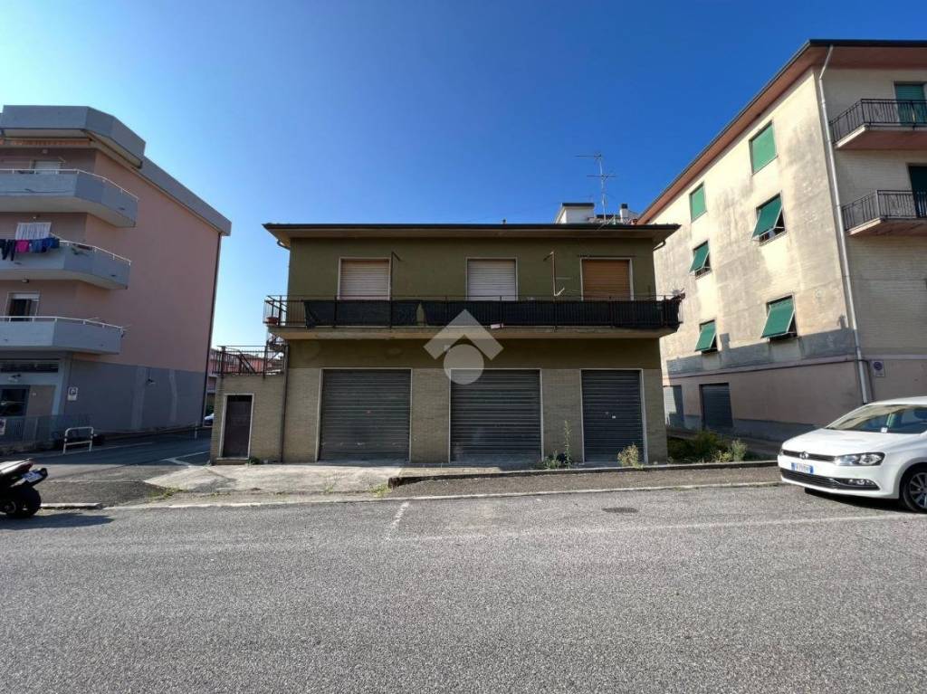 Casa Indipendente in vendita a Bolano via Aurelio Saffi, 39
