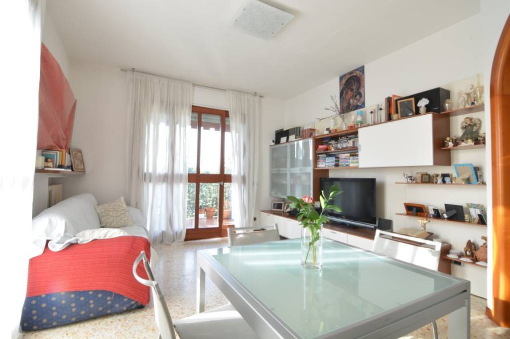 Appartamento in vendita a Bernareggio via Monte Grappa, 17
