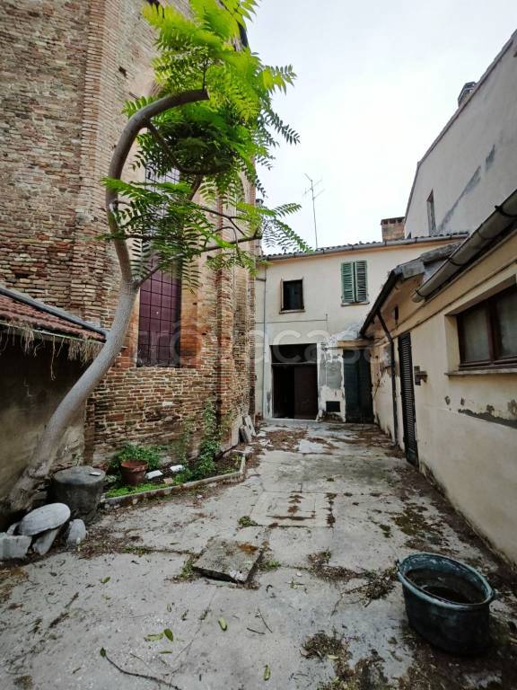 immagine annuncio 1 di 4