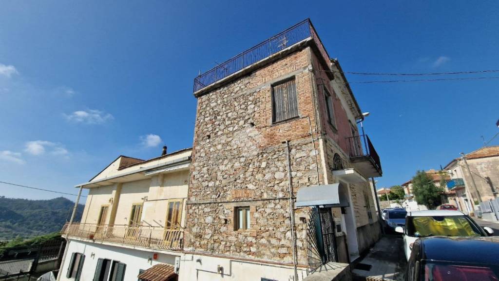 Villa in vendita a Salerno via Spirito, 68