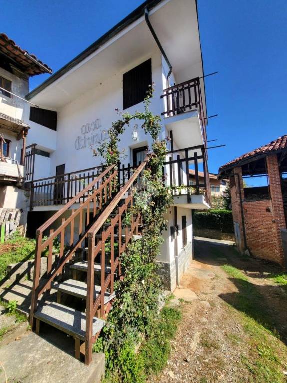 Casa Indipendente in vendita a Forno Canavese frazione Villafranca, 39