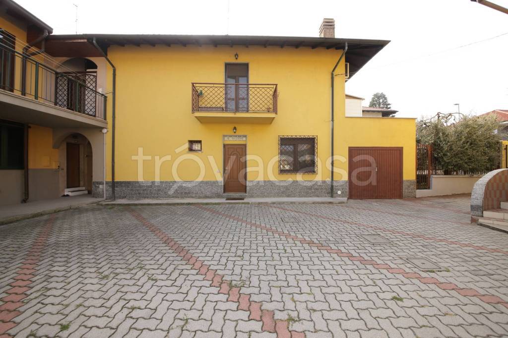 Appartamento in vendita a Parabiago via Giacomo Puccini