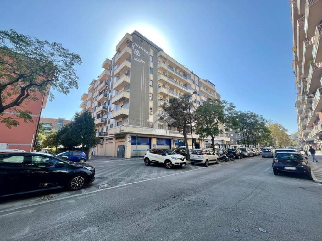 Appartamento in vendita a Pescara via Giulio Mazzarino, 8