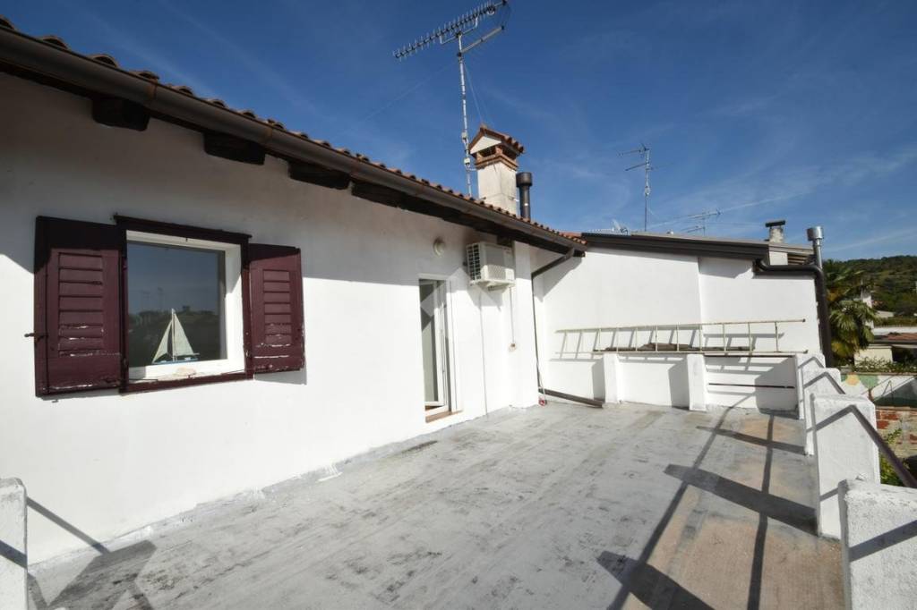Appartamento in vendita a Ronchi dei Legionari via Brigata Valtellina, 48