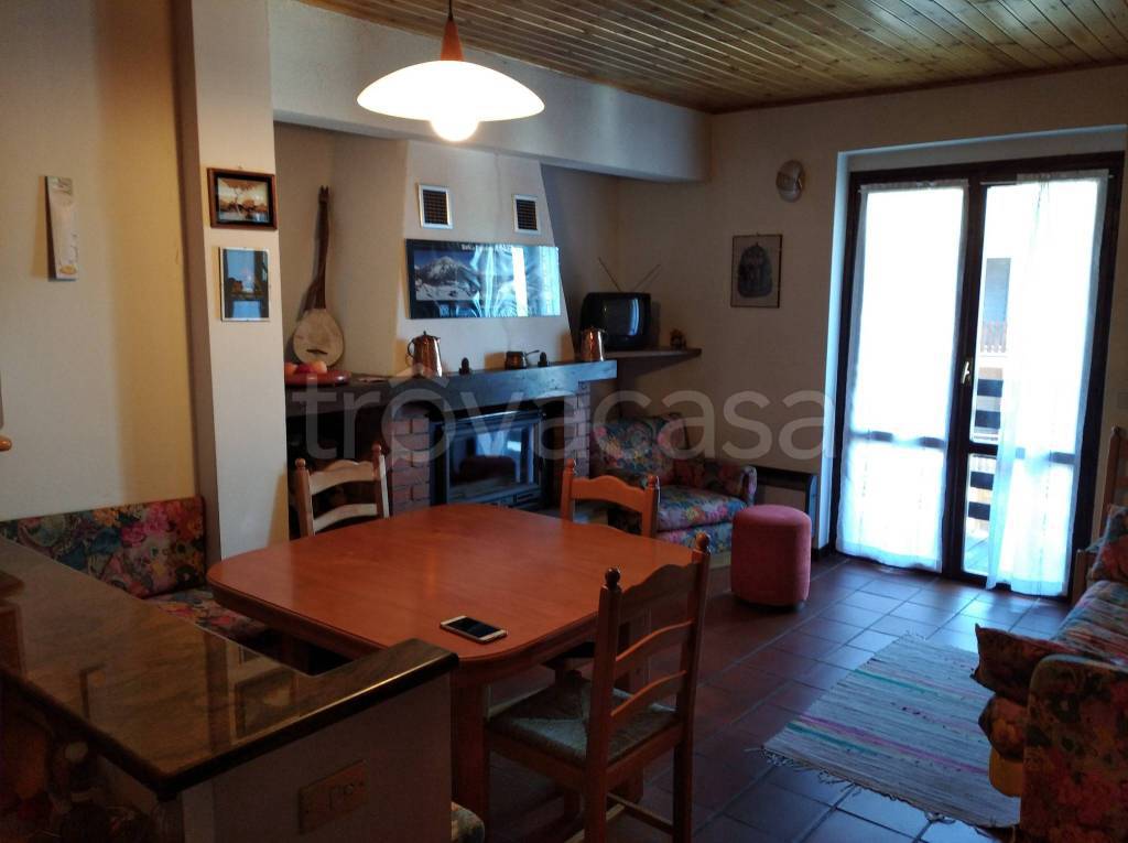 Appartamento in vendita ad Aprica via Italia