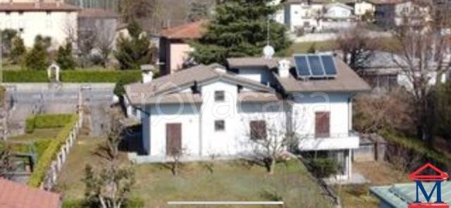 Villa in vendita a Bergamo via Quintino Basso
