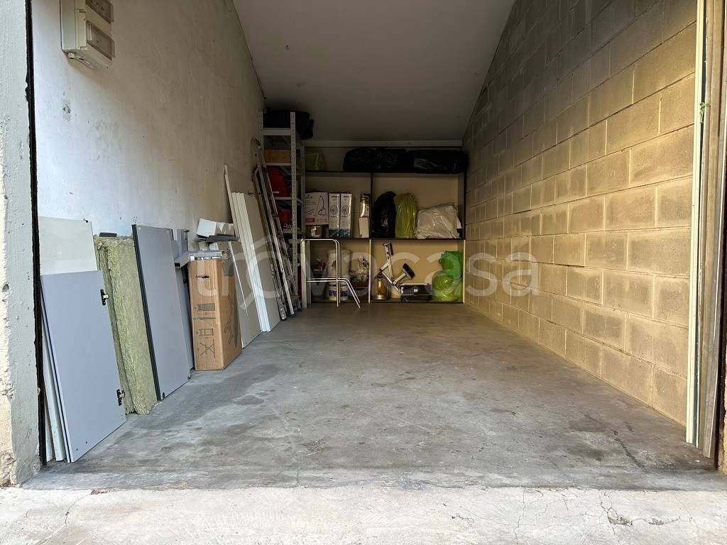 Garage in vendita a Firenze via Sgambati