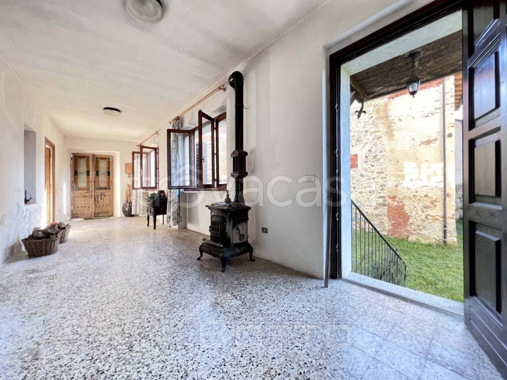 Casa Indipendente in vendita a Borgosesia regione cadegatti 7