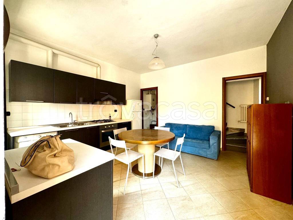 Appartamento in vendita a Sozzago via Terdobbiate, 23