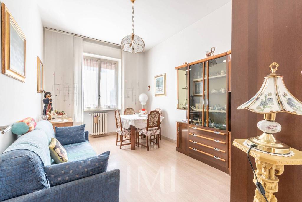 Appartamento in vendita a Milano viale Liguria, 44