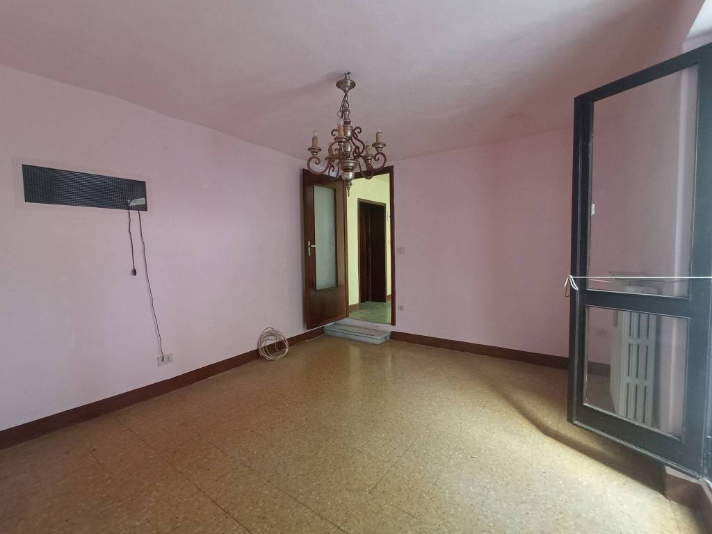 Casa Indipendente in vendita a Villanova Mondovì via Roma