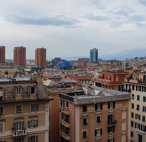 Appartamento in vendita a Genova via Gian Battista Monti