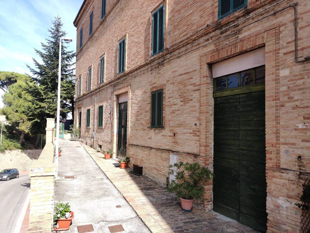 Appartamento in vendita a Recanati via Venieri, 5