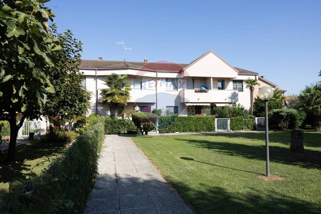 Villa a Schiera in vendita a Brembate via dei Bersaglieri, 13
