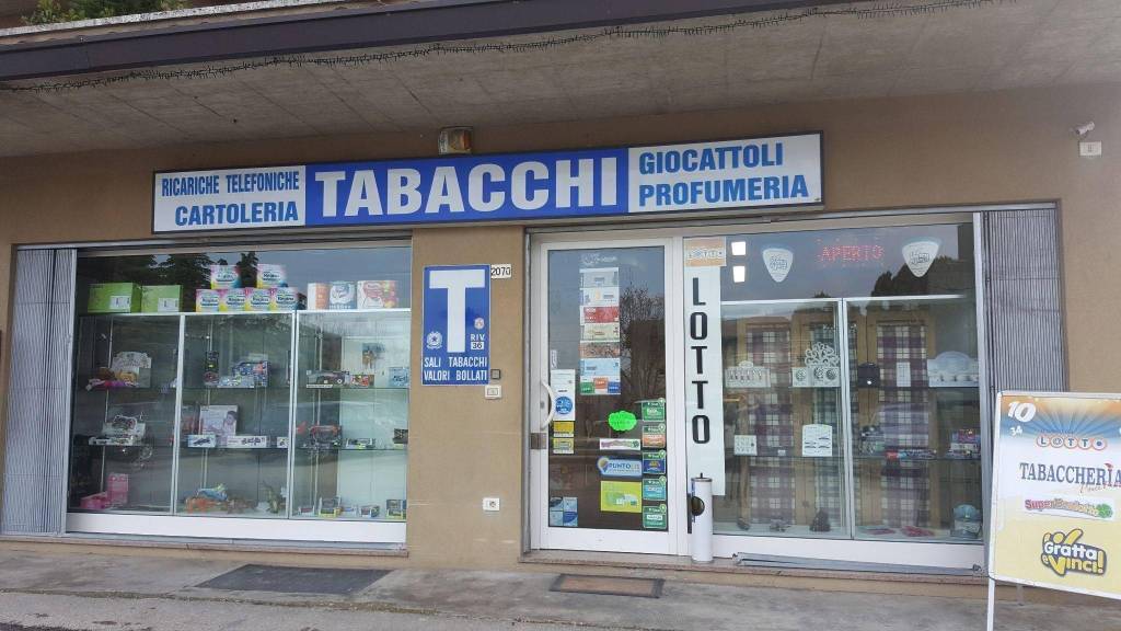 Tabaccheria in in vendita da privato a Cesena via Cesenatico, 2070