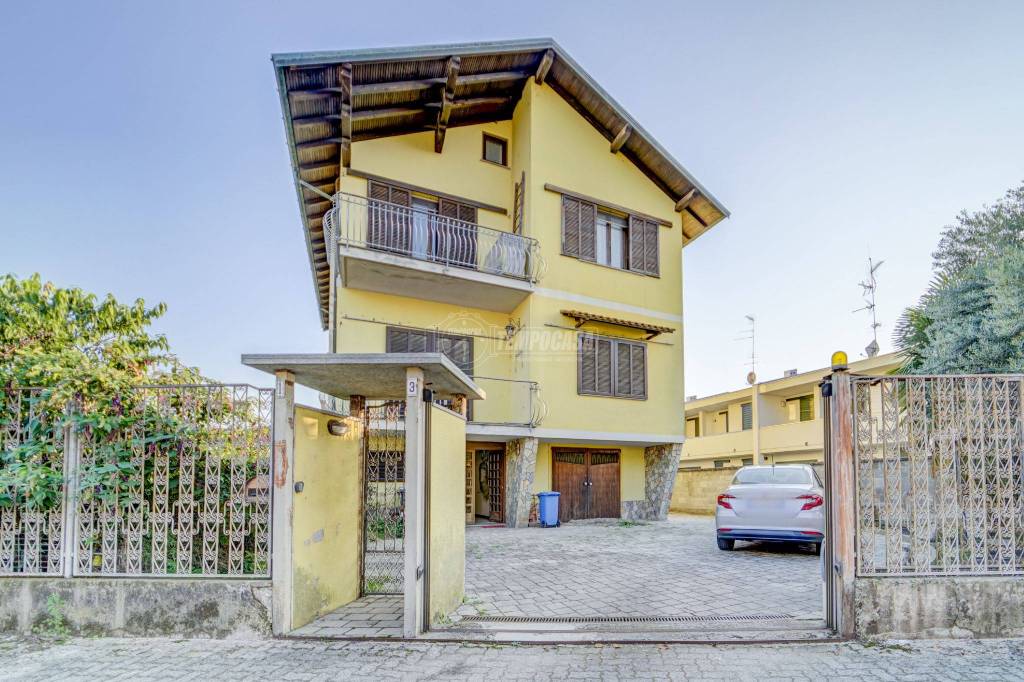 Appartamento in vendita a Galliate vicolo Lentella 3
