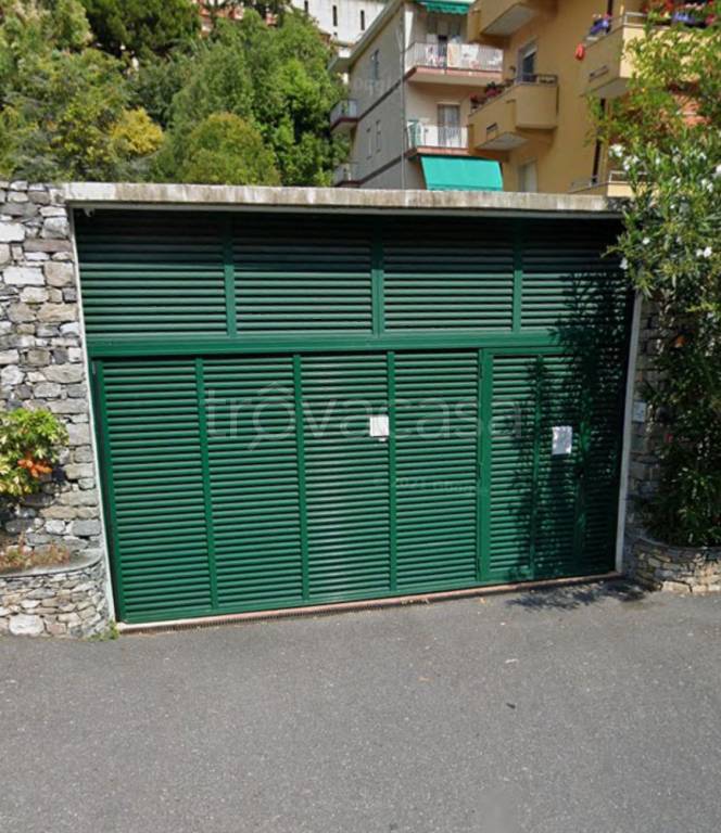 Garage in vendita ad Alassio via Pera, 118