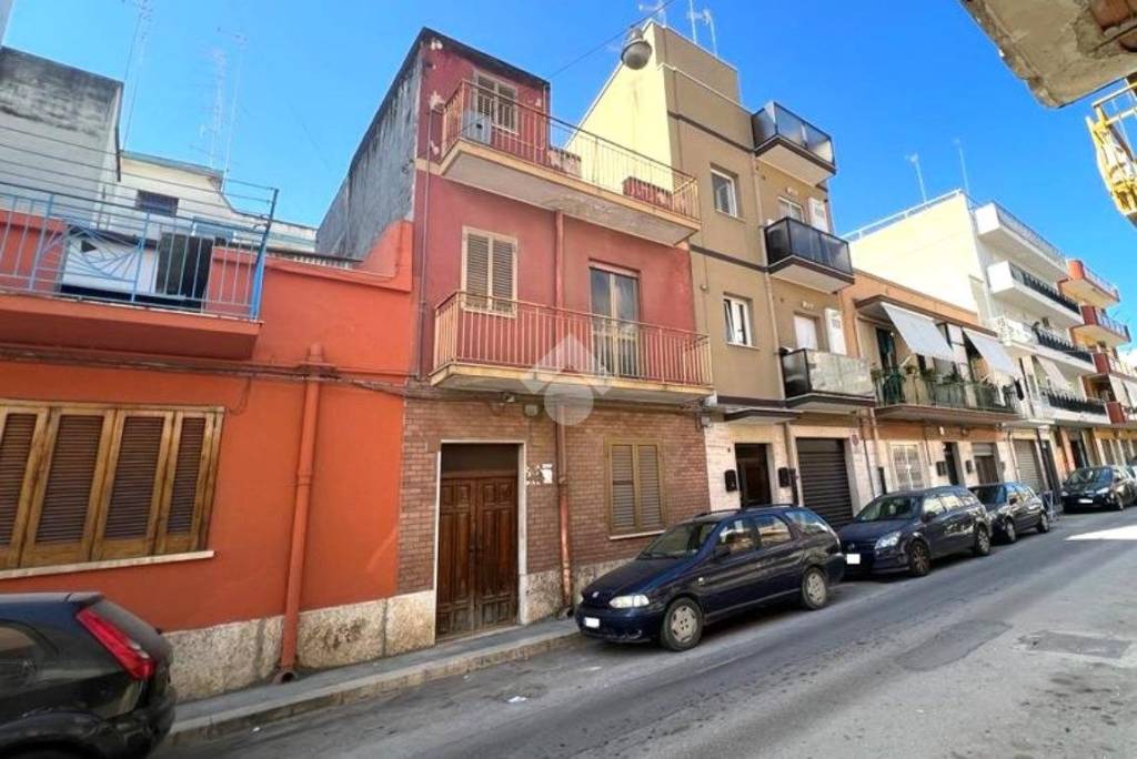 Casa Indipendente in vendita a Barletta via Livia Casardi Bonamici