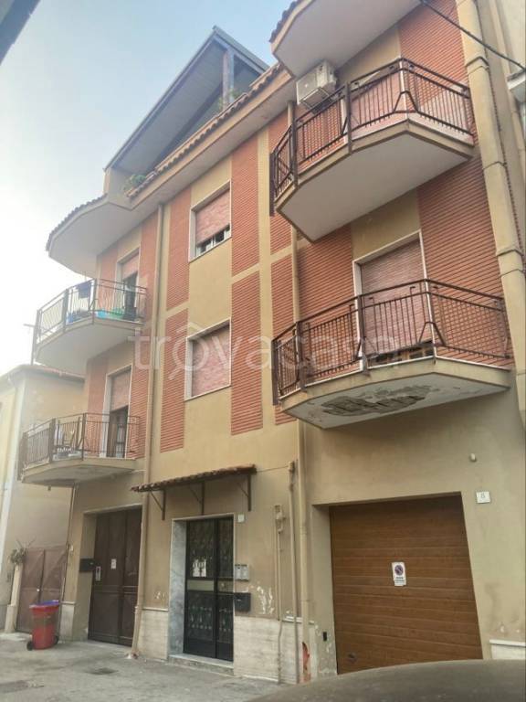 Appartamento in vendita a San Nicola la Strada via Giulio Antonio Acquaviva