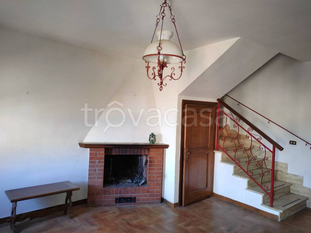 Appartamento in vendita a Castiglione d'Orcia piazza Cesare Battisti, 4