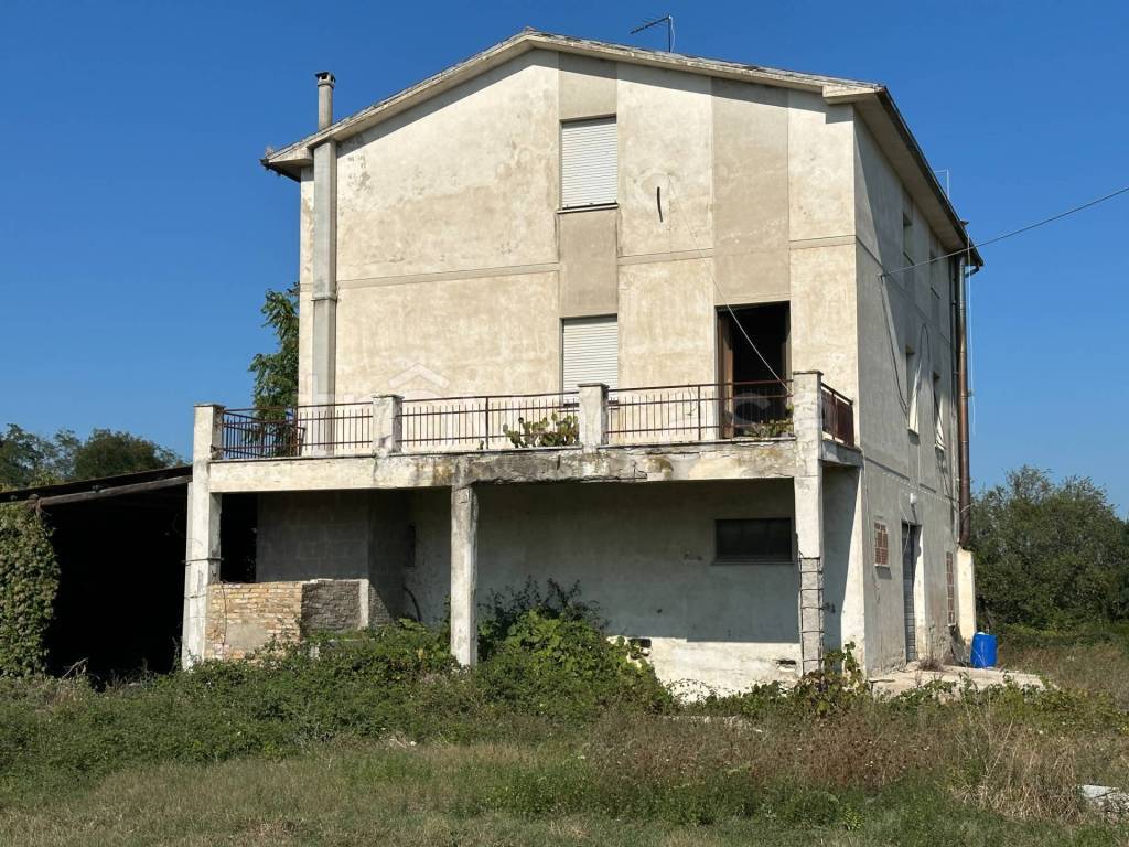 Casa Indipendente in vendita a Porto Sant'Elpidio strada Provinciale Faleriense