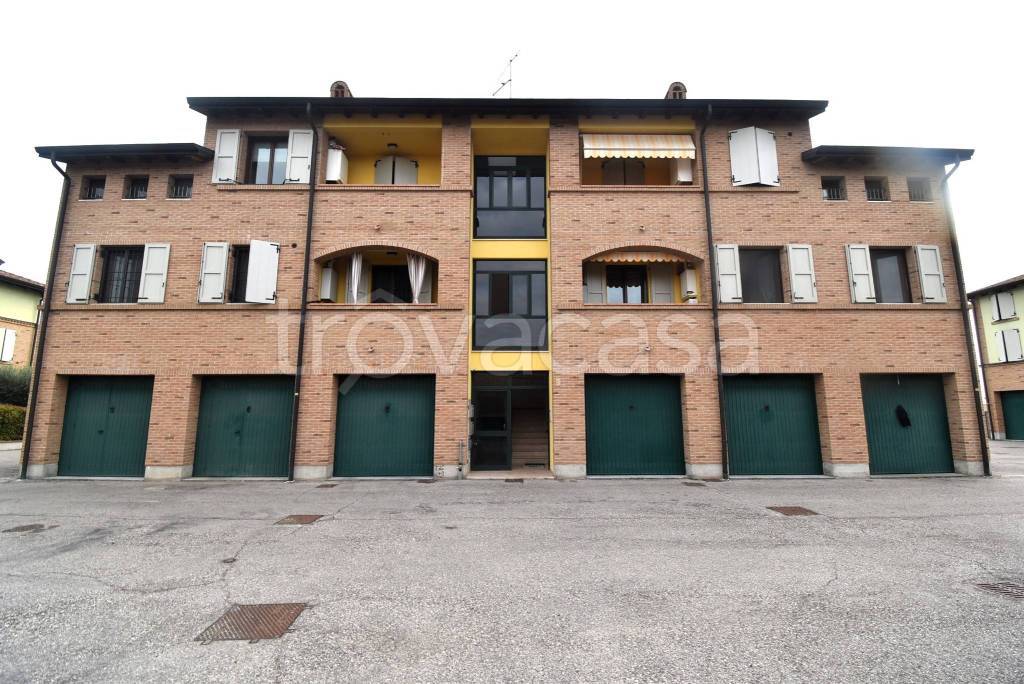 Appartamento in vendita a Gualtieri via Codisotto a Mane