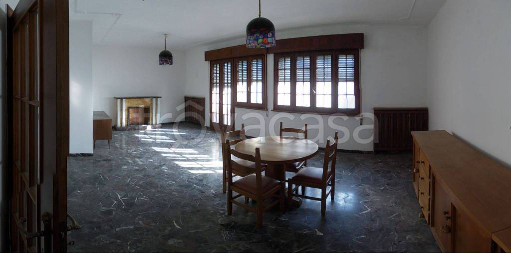 Villa Bifamiliare in in vendita da privato a Codigoro via Pontelangorino Centro, 50