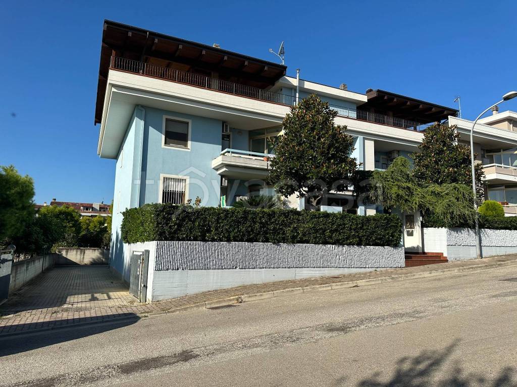 Appartamento in vendita a San Benedetto del Tronto via Sibilla Aleramo, 19