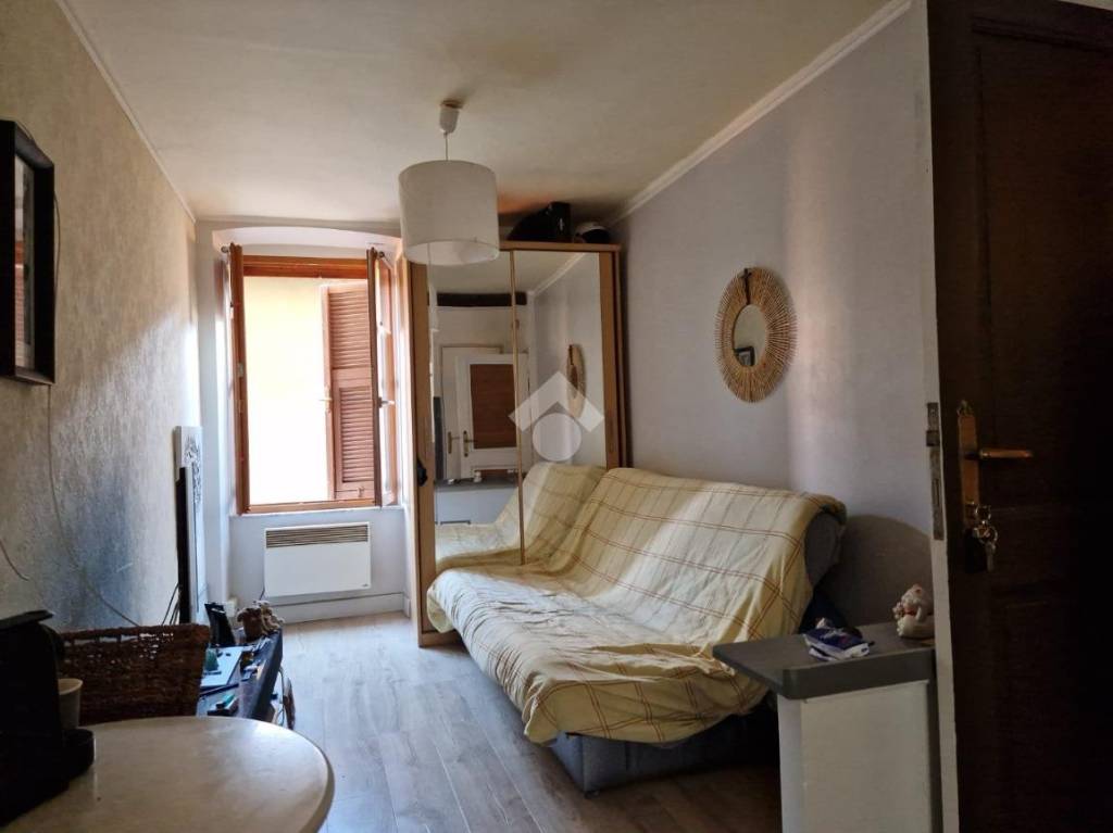 Appartamento in vendita a Ventimiglia vico della Ronda, 6