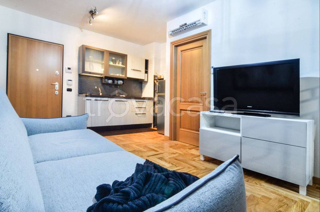 Appartamento in in vendita da privato a Roma via Riva Ligure, 44