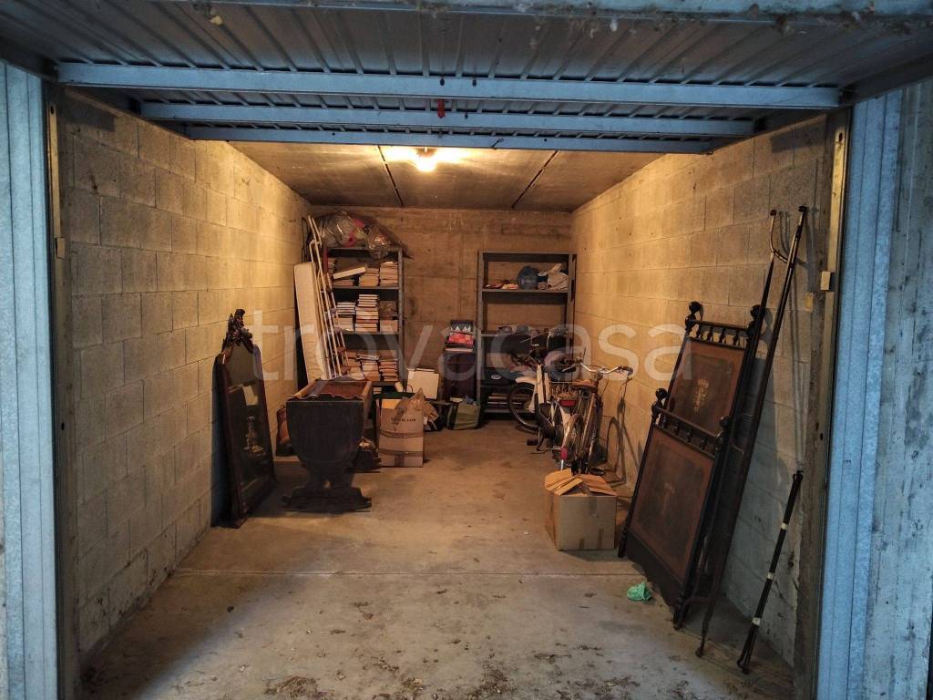 Garage in vendita a Novi Ligure via 4 Novembre