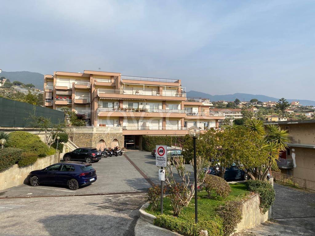 Appartamento in vendita a Sanremo via Padre Semeria, 466